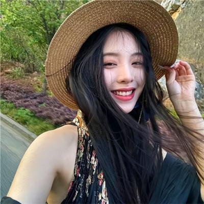 如月微笑封面